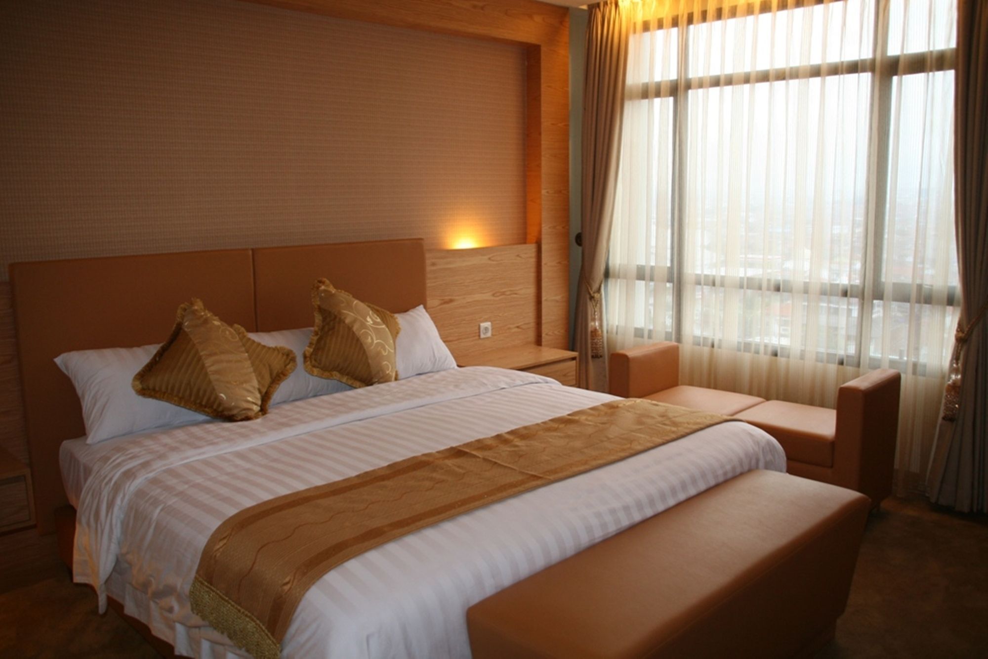 Grand Pasundan Convention Hotel Бандунг Екстер'єр фото